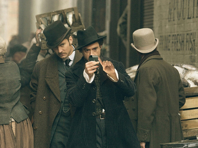 Selfie in movie scenes - Sherlock Holmes (2009)