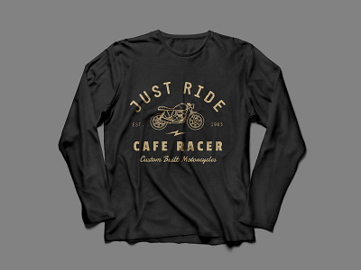 Free Long Sleeve T Shirt Mockup