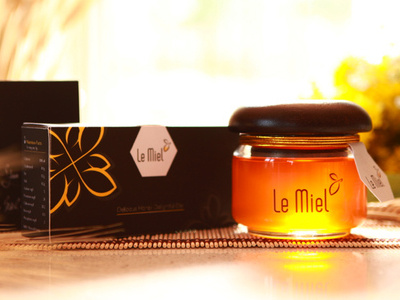 LE MIEL art direction branding design graphic honey logo packaging product