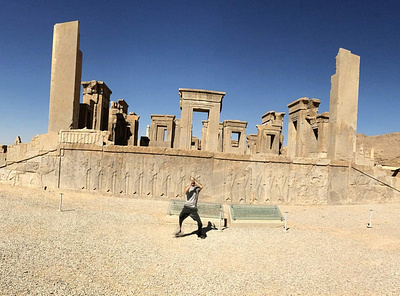 Isidro Ferrer in Iran - Persepolis, photo by Onish Aminelahi aminelahi graphic design illustration iran iranian artist iranian graphic designer iranian graphic designers iranian photographer iranian photography iranian typography onish onish aminelahi persian graphic designer poster اونیش امین الهی ایسیدرو فرر