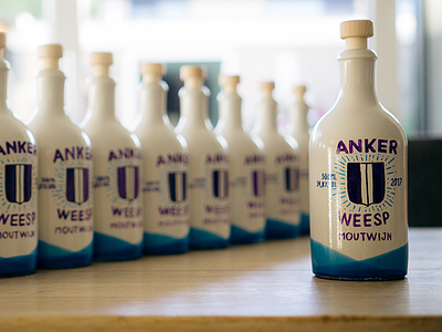 Anker Weesp bottle design bottle branding ceramic custom paint watercolour wine