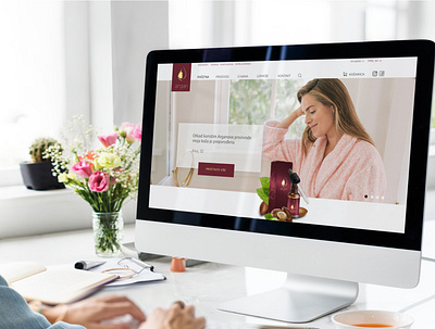 Homepage UI/UX elegant design feminine feminine design homepagedesign luxury skincare