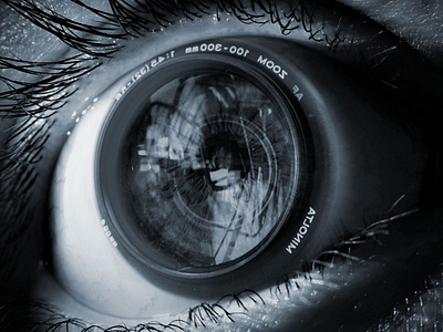 CAMERA LENSE EYE