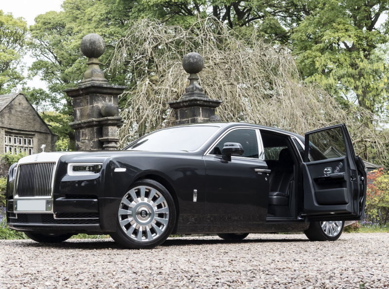 Rolls Royce Phantom Wedding Car Hire Oasislimousines by Oasis