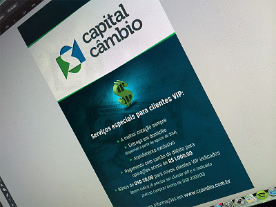 Banner - "Capital Câmbio" banner cyan dodge dollar effect halo institucional light money shadow topics
