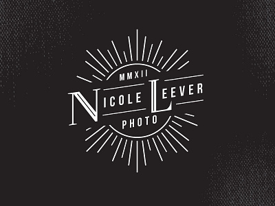 Nicole Leever Logo D
