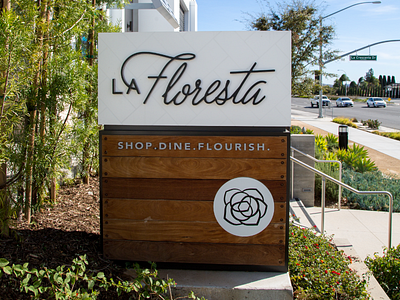 La Floresta Signage System