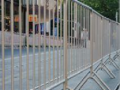 Steel Barricades Are Available at Crowd Control Warehouse