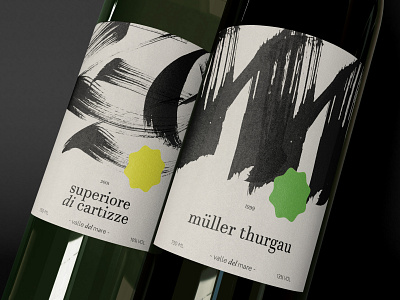 Wine label with handwritten calligraphic elements.