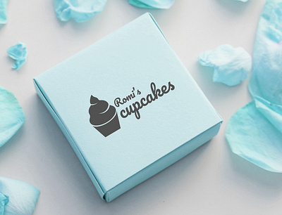 Romi's Cupcake box box branding cupcake design flat graphic design icon illustration illustrator logo minimal