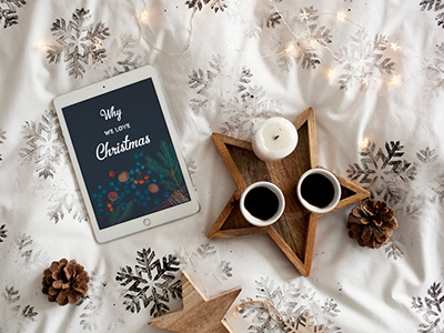 Christmas in bed - 8 photo mockups bed christmas christmas mockup flatlay ipad mockup ipad pro iphone mockup mockup photo mockup scene winter wood