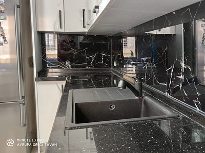 Black Kitchen Desing Splashback design kitchen