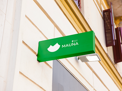 Mauna Logo Design