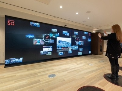 ROGERS 5G - Digital Interactive Display