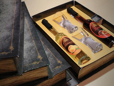 Awarded Gift box of Croatian liquor [Antunović] croatia gift gift box liquor pelješac schnapps
