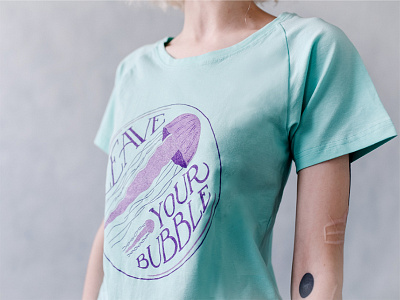 Leave your bubble t-shirt. branding illustration jellyfish label lettering typography каллиграфия леттеринг