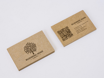 Corporate identit: business card for a restaurant Blooming Sense