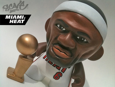 Lebron Custom Mini Munny by SCAVE custom kidrobot munny