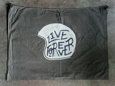 Live Forever flag type
