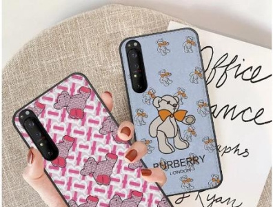 バーバリーxperia 1 10 Iiiケース強化ガラスブランド シャネル Iphone13pro 13レザーケース By Case On Dribbble