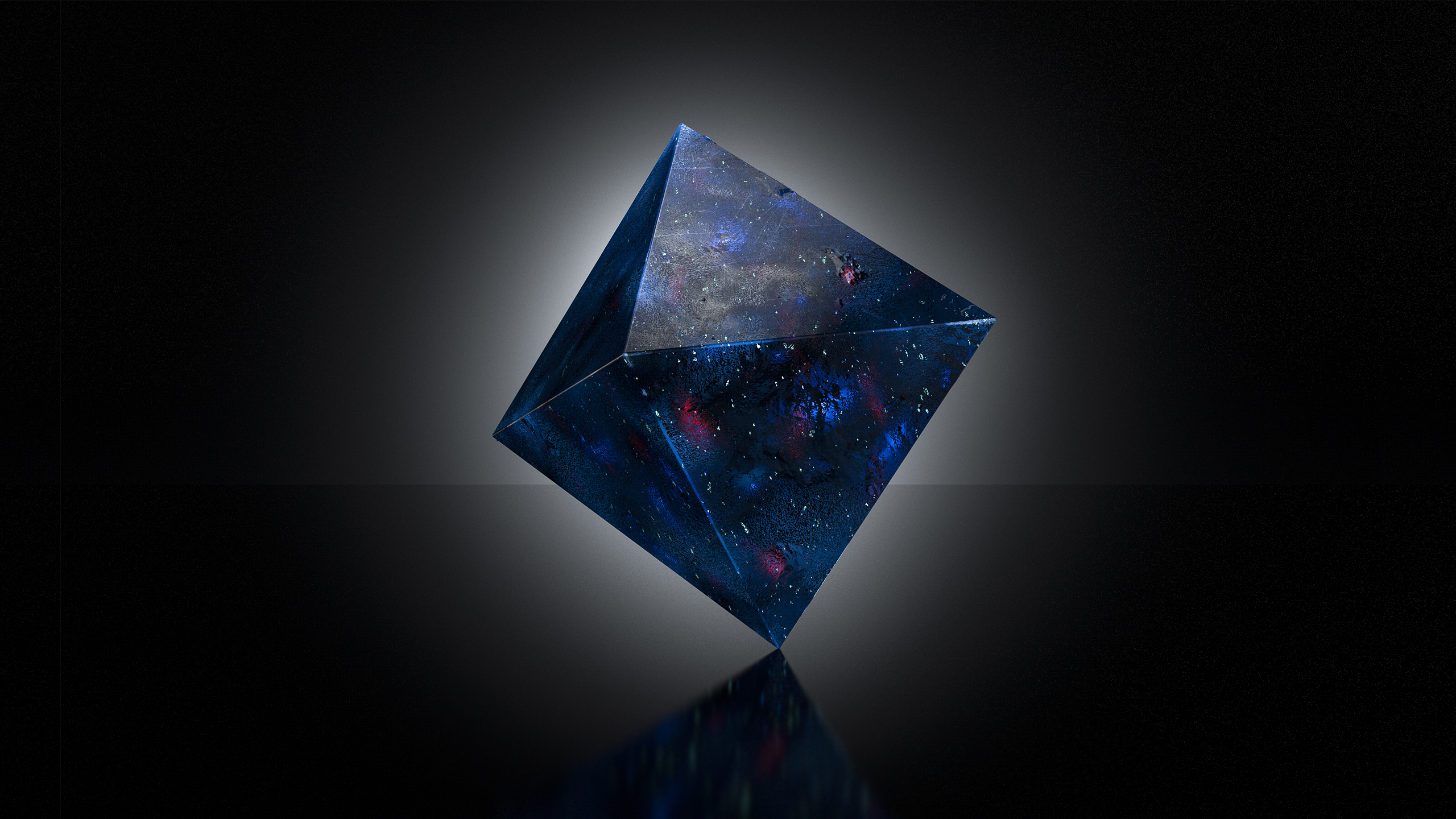 Октаэдр кристаллы. Алмаз октаэдр. Октахедрон. Октаэдр Кристалл. Идеальный Кристалл.