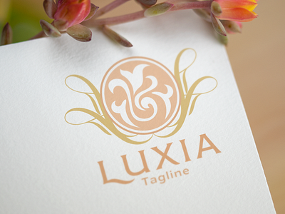 Luxia - Beauty Logo