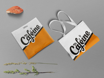 New Shopping Bag Label Mockup