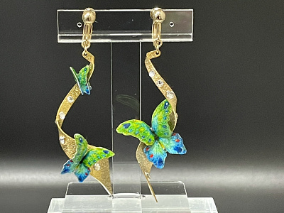 Midori-Ruri (Green Lapis Lazuli) Butterfly accessories accessories butterfly embroidery sayoko