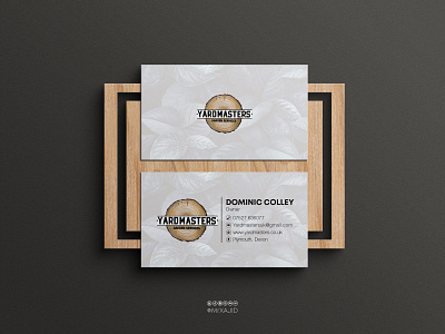 Elegant and Modern Business Card