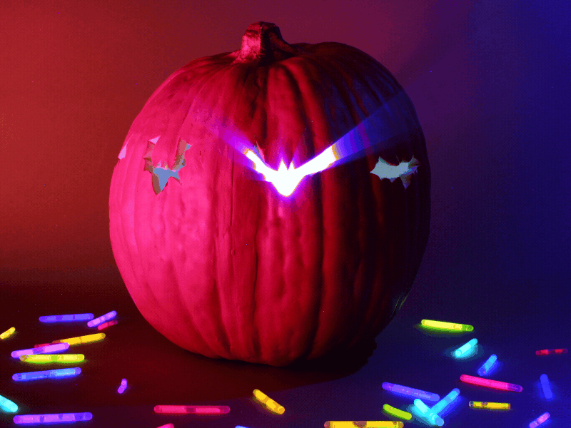 Pumpkin Zoetrope animation bats colorful fun glow halloween motion graphics pumpkin spooky stop motion zoetrope