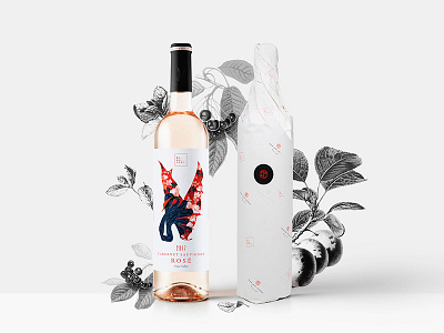 Hi No Tori Rosé 2017 Brand Two bird branding drink illustration label packaging wine