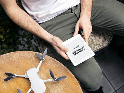 Drone and Kindle - free PSD mockups