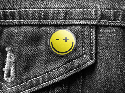 Smile 2pac button face negative patch pin positive smile tupac
