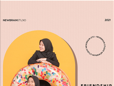 Smiling ! 3d branding cheers doughnut friends graphic design