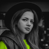 Tara Nabatian | Logo & Brand Identity Designer