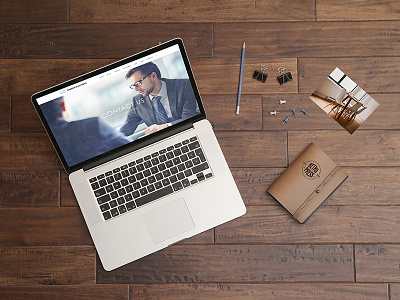 FREE Macbook Pro Mockup on Wooden Table laptop laptop mockup macbook macbook mockup mockup psd mockup