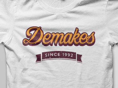 Demakes logo t-shirt