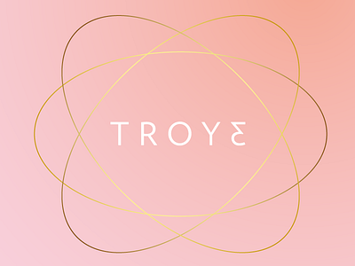 Troye logo (troje = "three of a kind" in Czech)