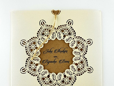 SC 5621 Exquisite vintage lace design pocket invitation