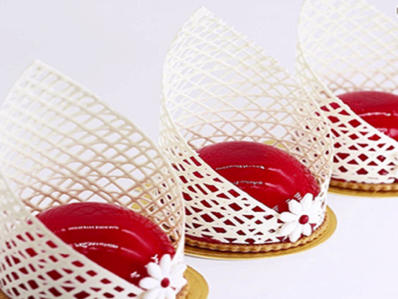 The difference between a baking course and a pastry course by Tracy