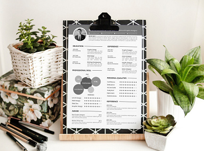 Free Infographic Resume Template design free cv template free resume free resume template freebie freebies resume resume cv resume design resume template