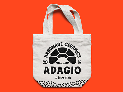 Adagio shopper adagio berlin ceramic handmade italy japan logo pottery shopper turtle