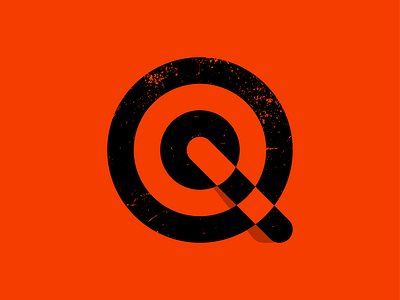Q branding center effect focus icon lettermark logo mark minimal monogram shadow symbol target typography