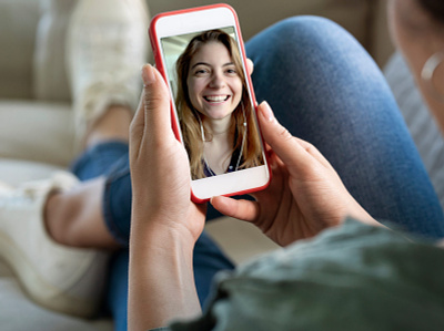 Video Chat- A 21st Century Mode of Communication video call video chat app