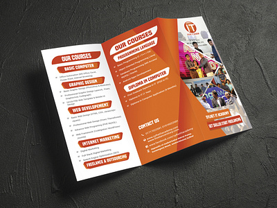 IT Institute Three Fold Brochure Design