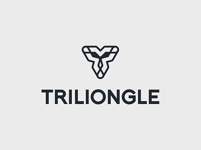 Triliongle aminal face lion logo triangle