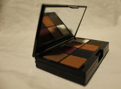 Product Photography | Eyeshadow Palette photography