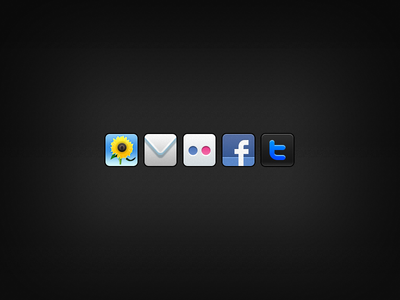 Sharing Icons for an iPhone App (@2x)