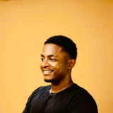 Sam • Application Designer | SaaS, Web3 & AI Interfaces