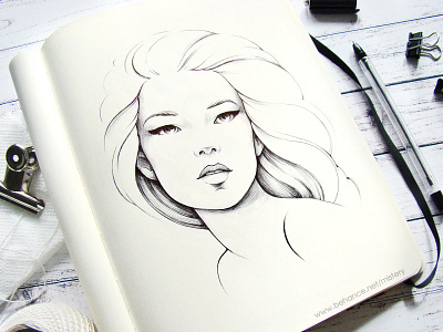 Portrait black and white drawing fashion girl graphic illustration linear portrait sketch